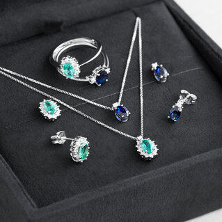 18kt essential jewelry with diamonds