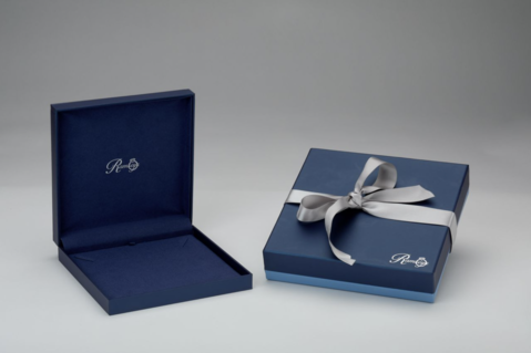 Scatola Deluxe in Scatola con Nastro